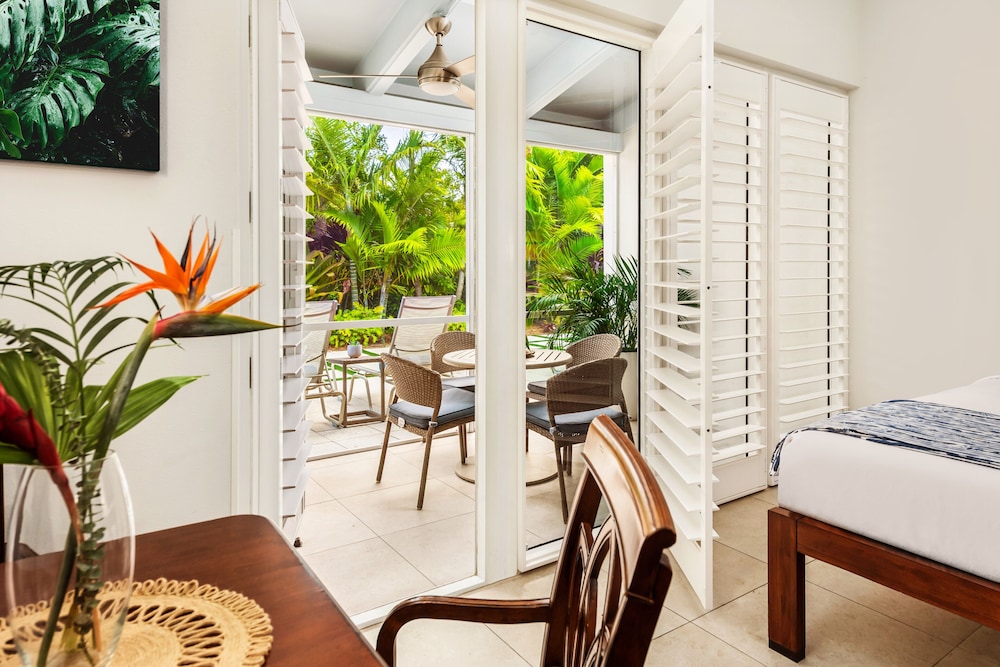 Islander Resort 62/76