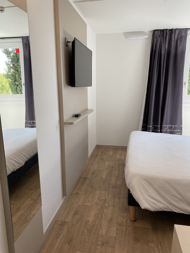 Kyriad Direct Valence Nord Bourg Les Valence 10/63
