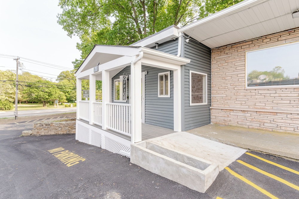 Budget Inn North Kingstown 20/29