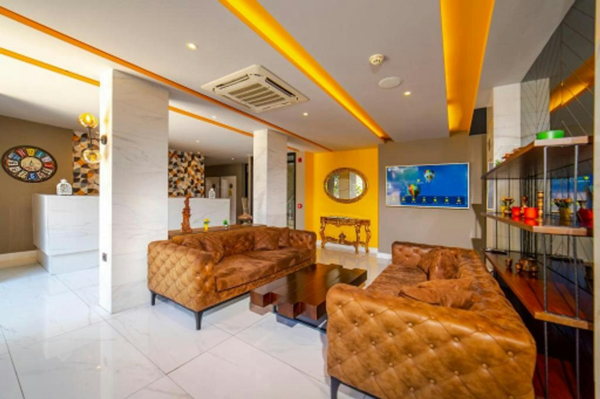 Nebilux Hotel 6/17