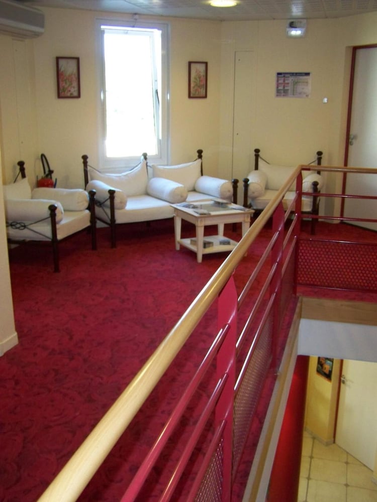 Brit Hotel Nogent Le Rotrou Hotel Du Perche 14/44