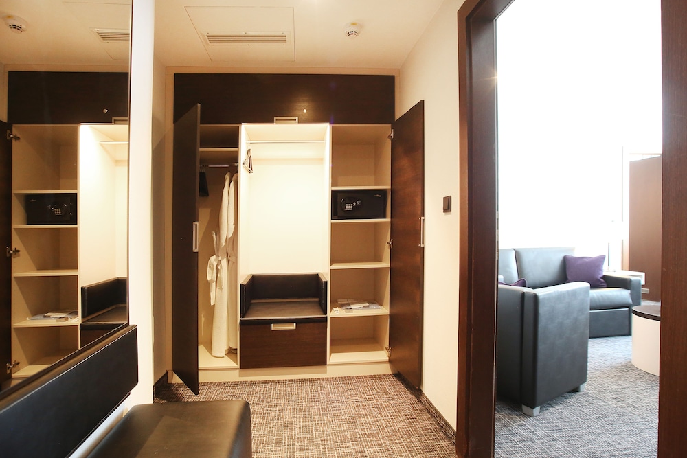 Schiller5 Hotel 24/44