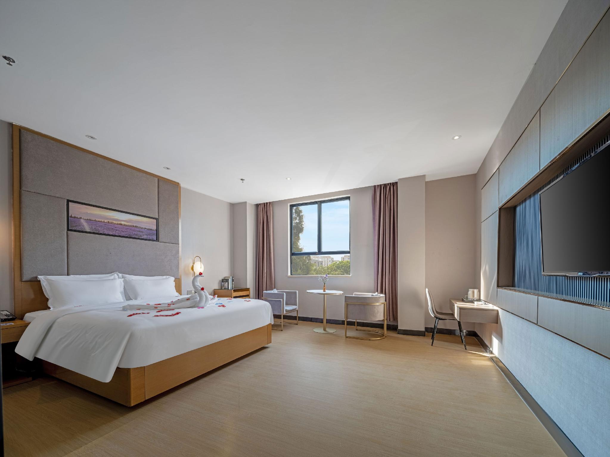 Lavande Hotel 16/40