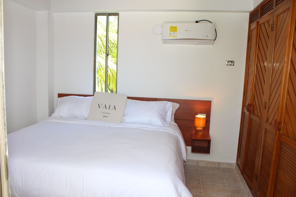 VAIA HOTELES 10/48