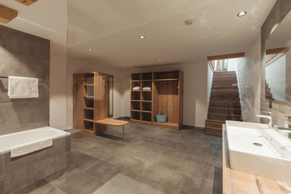 Zermatt Budget Rooms 30/49