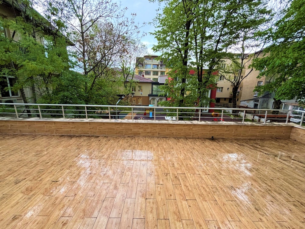 Dunav Apartment House 43/50
