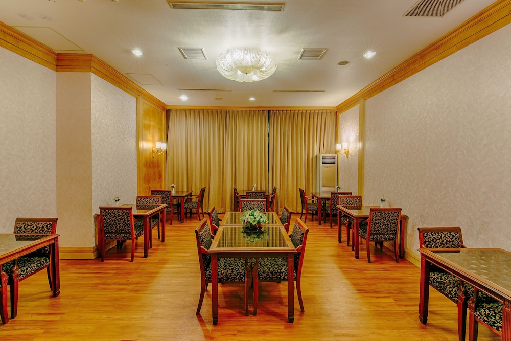Highness Hotel 29/34