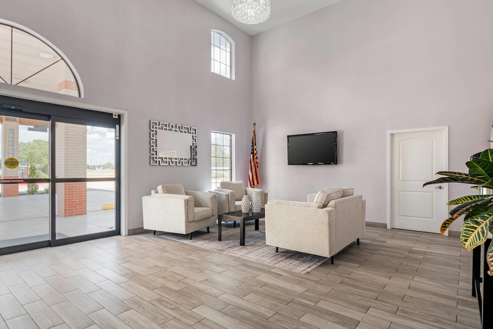 Quality Inn & Suites New Boston - Texarkana West 37/61