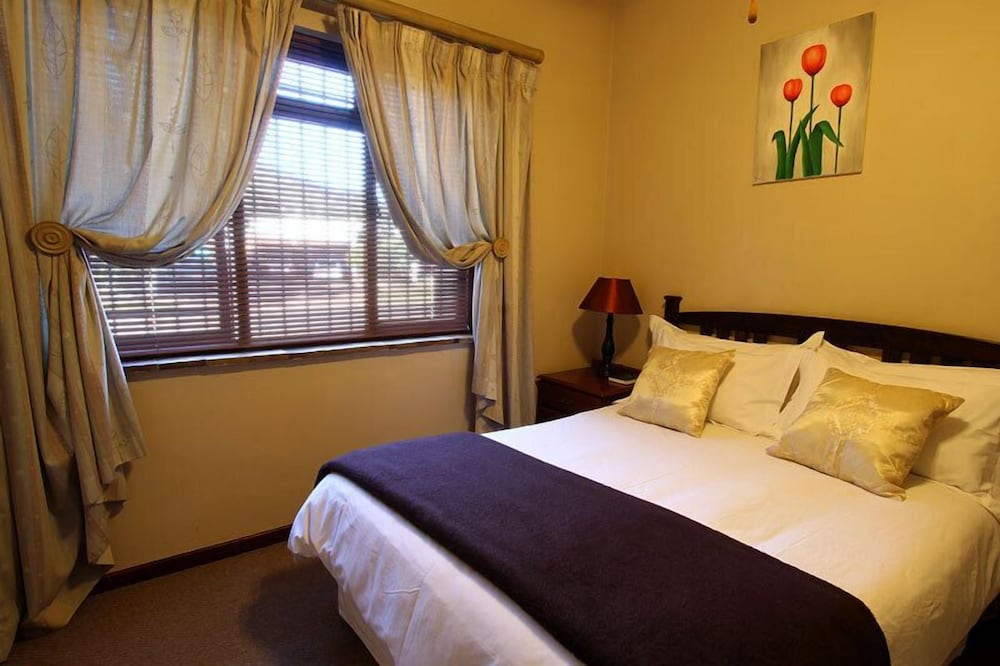 Room, Double Bed, Accessible