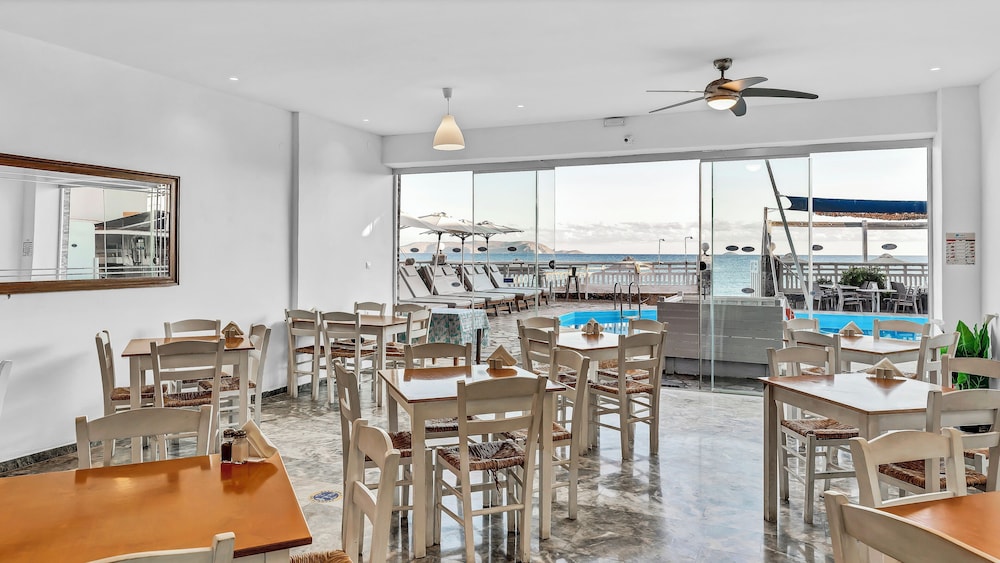 Almare Beach Hotel 30/50