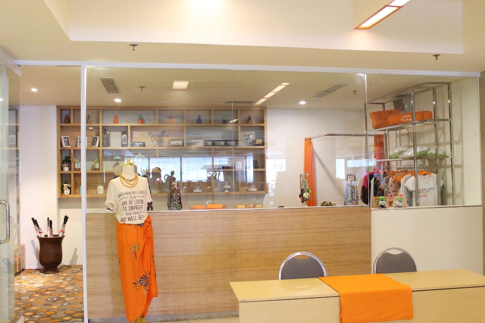 Harris Hotel Pontianak 35/50