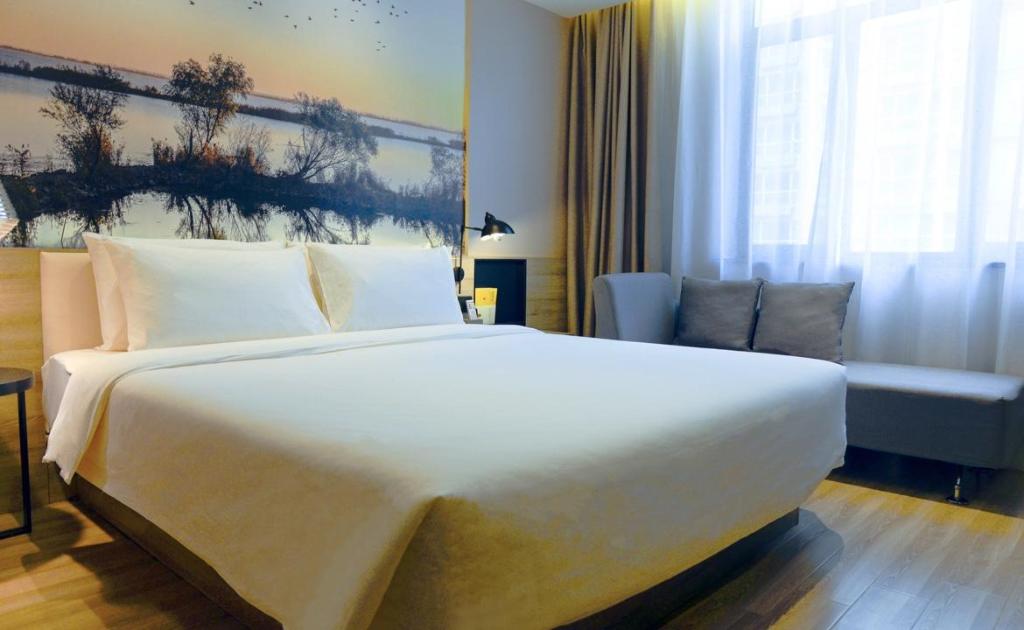 Atour Hotel Hengshui Renmin Road 24/68