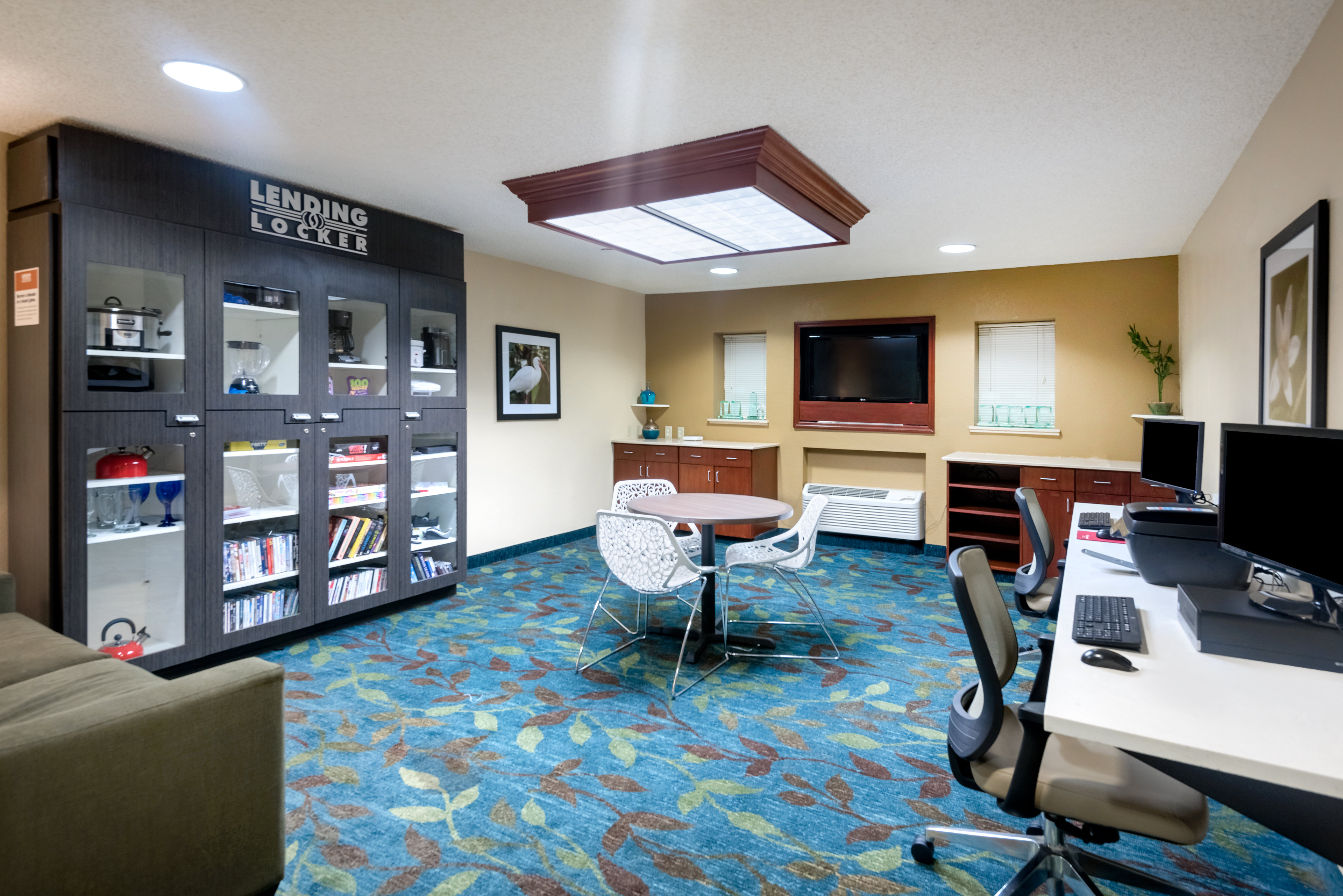 Candlewood Suites Lake Mary 21/26