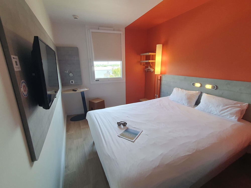 IBIS BUDGET COUTANCES 25/65
