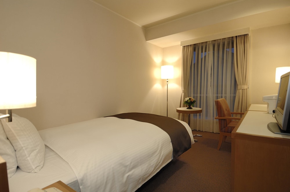 Rembrandt Hotel Atsugi 9/63