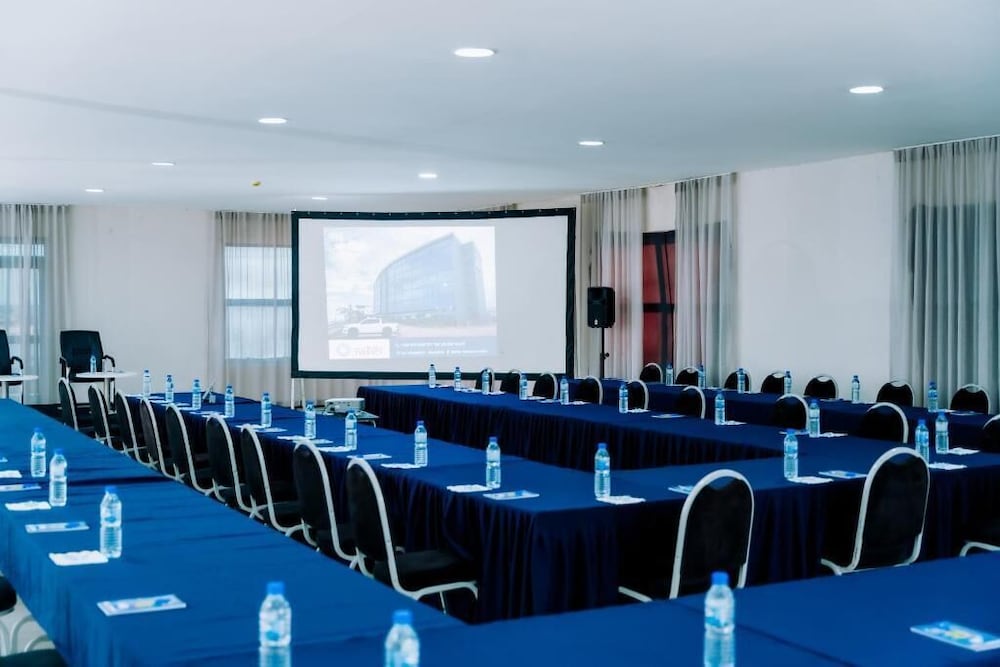 Beira Terrace Hotel 36/50