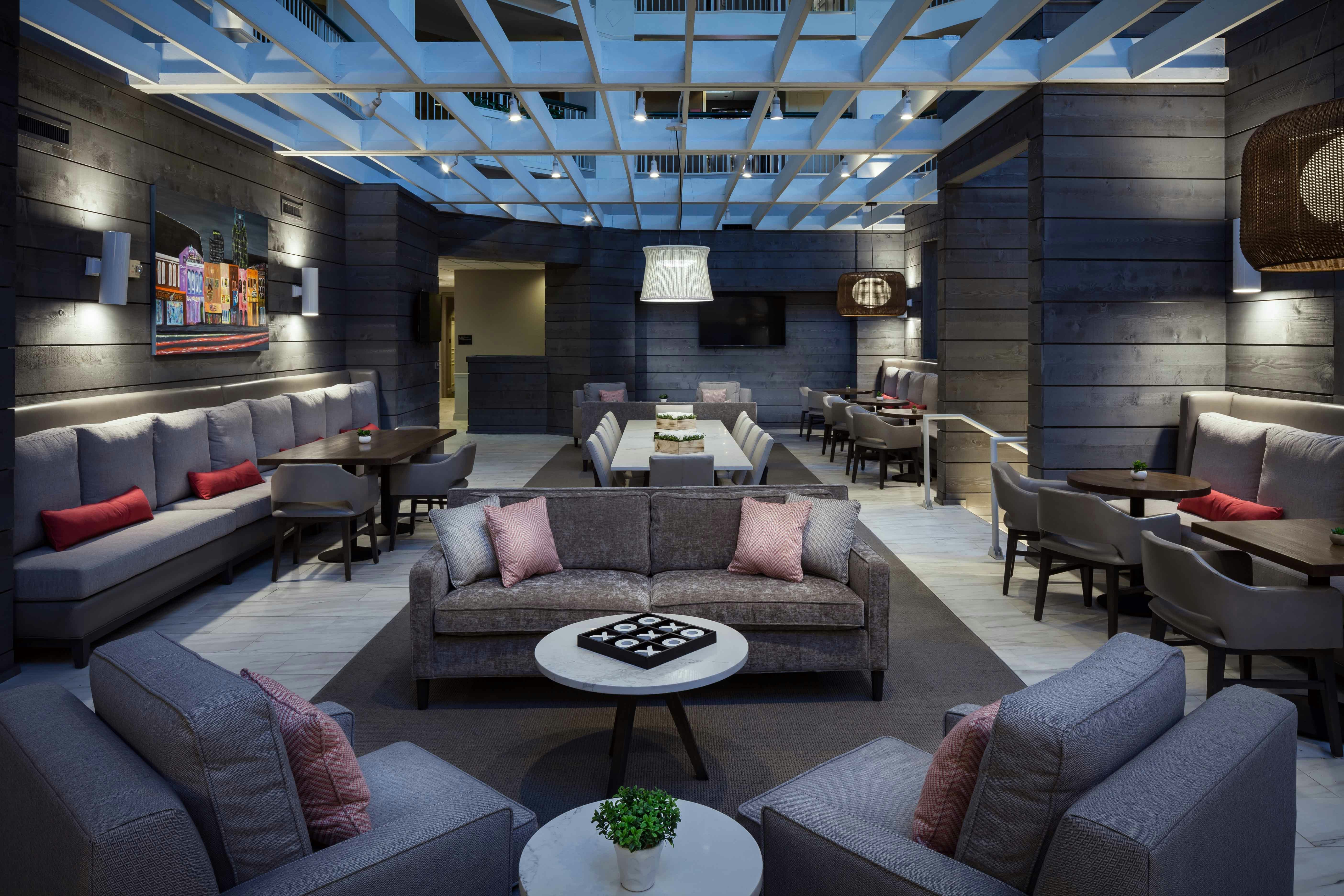 Hilton Brentwood/Nashville Suites 48/81