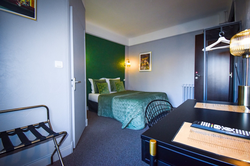 Azur Reims Hotel 40/59