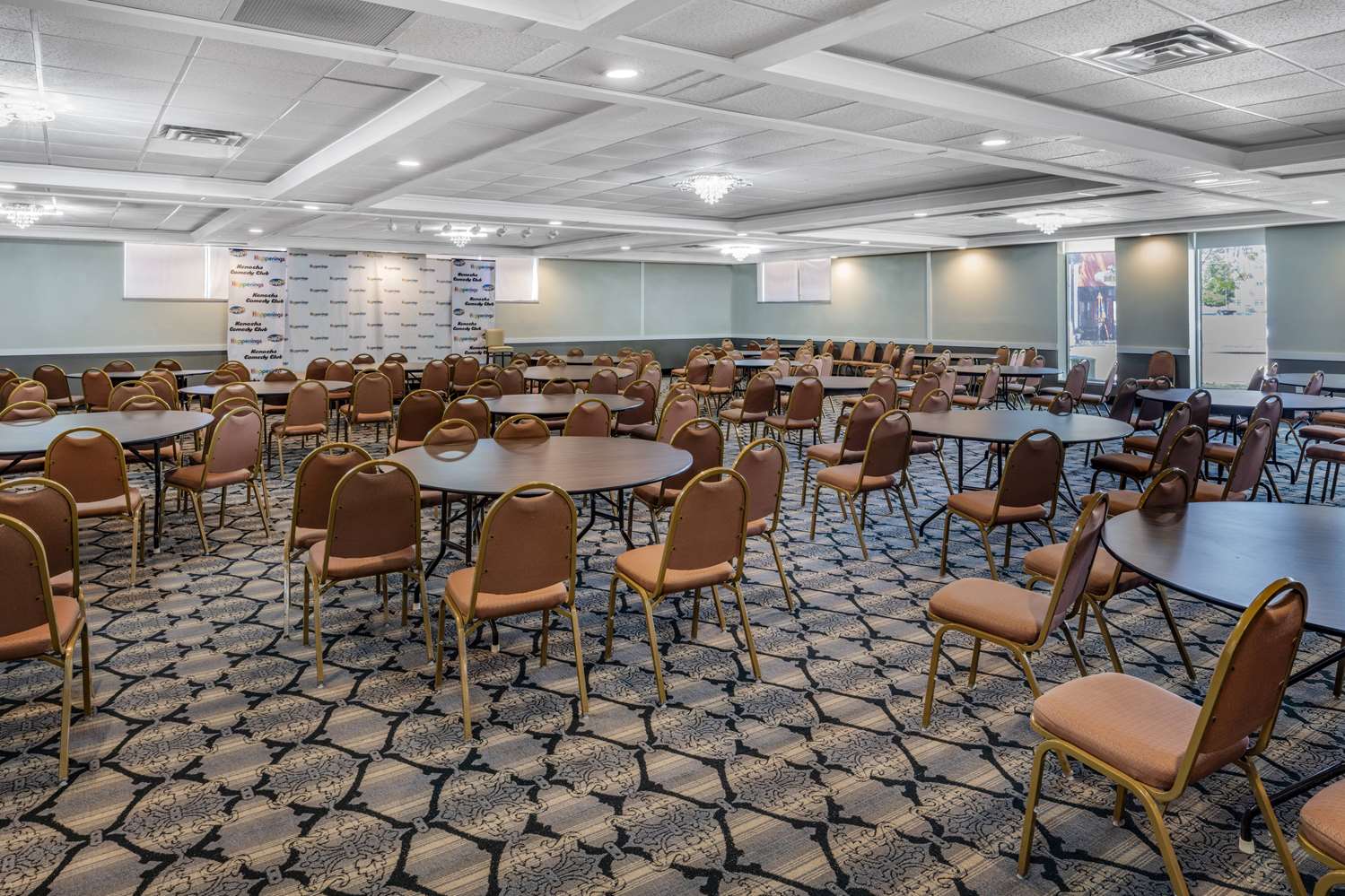 Wyndham Garden Kenosha Harborside 17/23