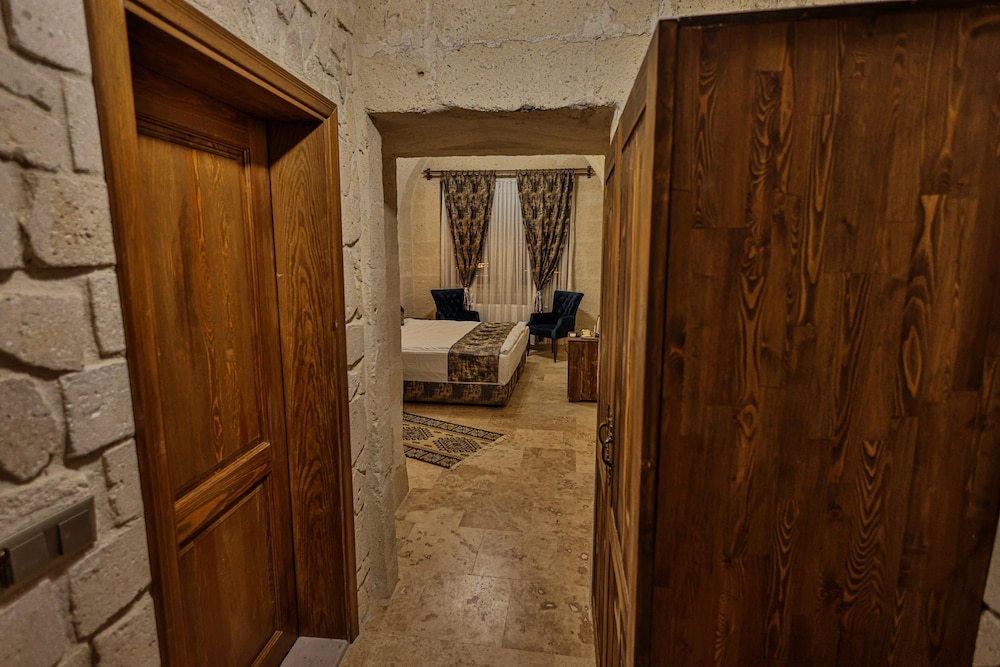Caveadocia Stone Cave Hotel 20/36
