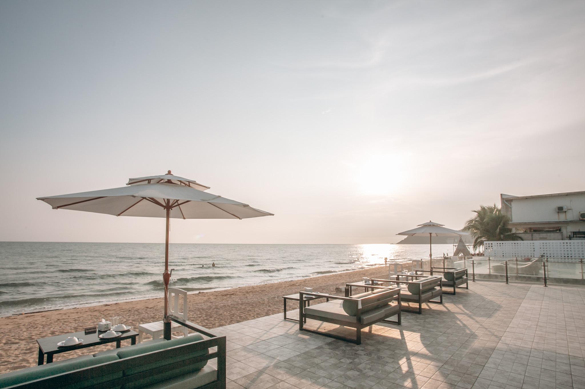 Rattana Pura Beach Resort 35/54