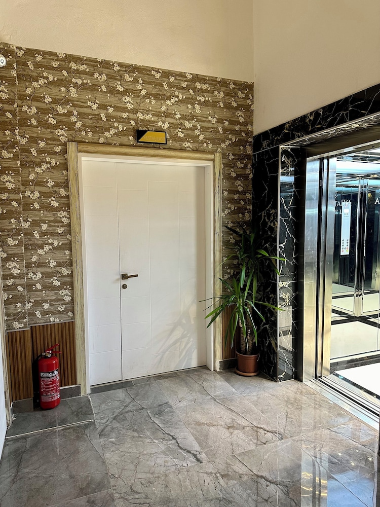 Bloomtalya Hotel 57/64
