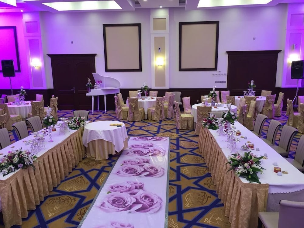 فندق هوليدى جازان(Veloran Hotel) 28/31