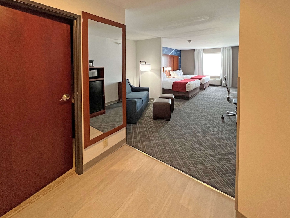 Comfort Suites Jackson Cape Girardeau 23/63
