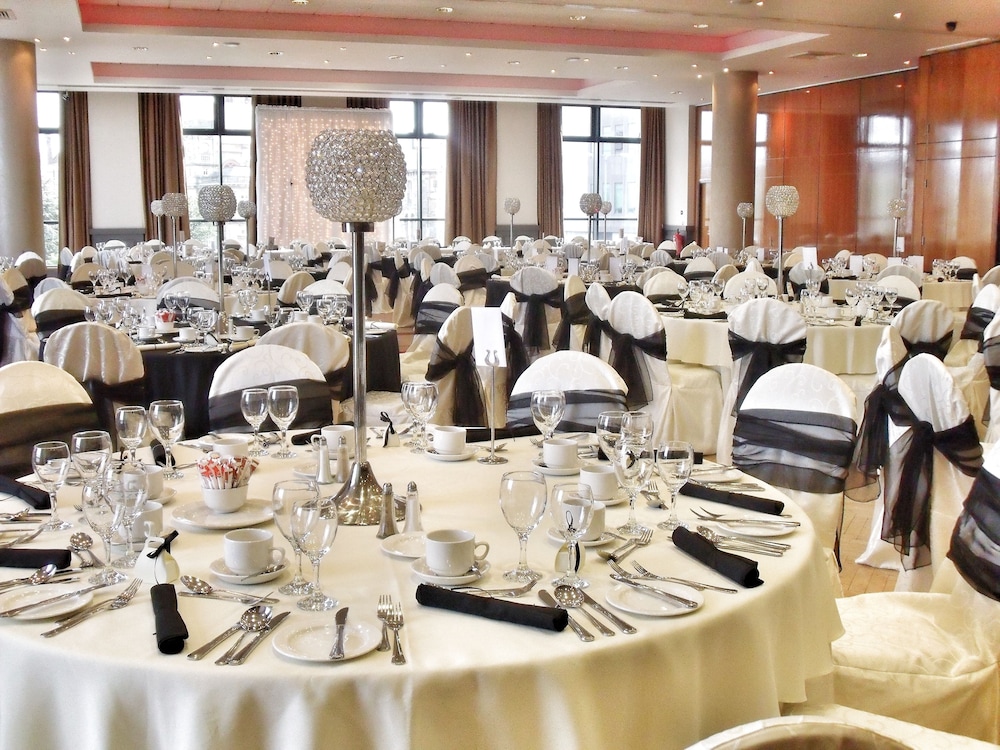 City Hotel Derry 54/68
