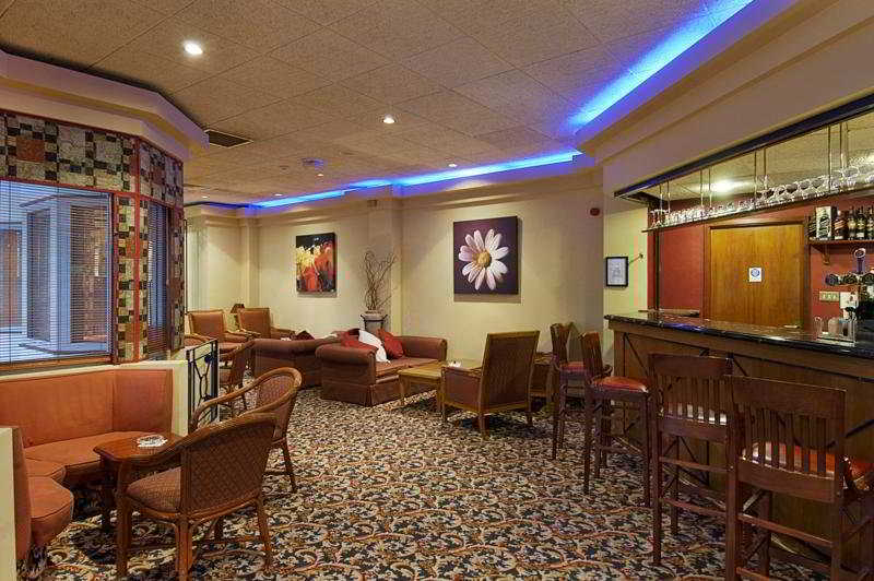 Copthorne Hotel Effingham Gatwick 28/38