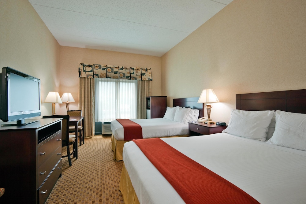 Holiday Inn Express Hotel Suites Harriman 15/53