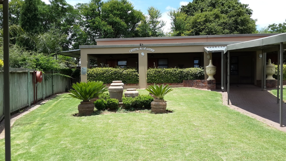 Crystal Rose Lodge and Spa 32/50