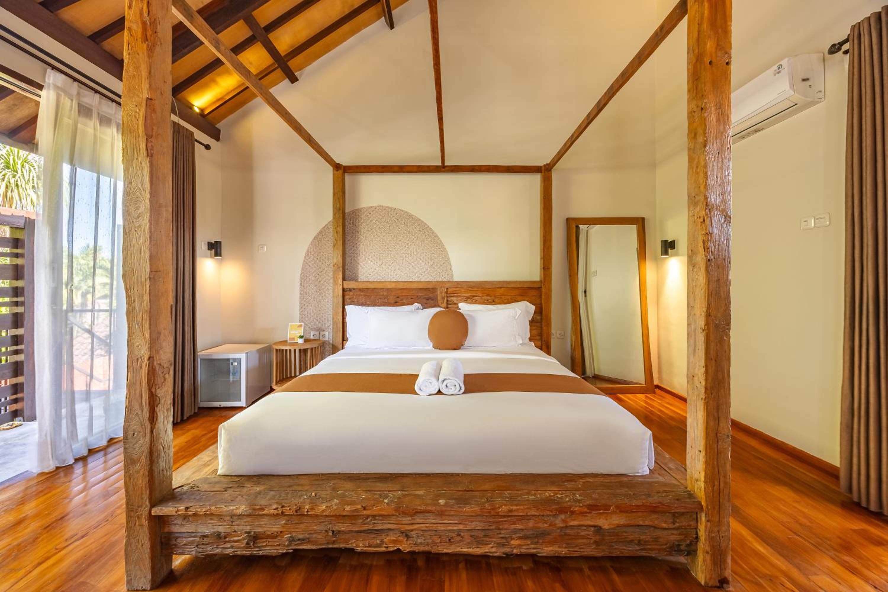 Urbanest Inn Villa 9/50