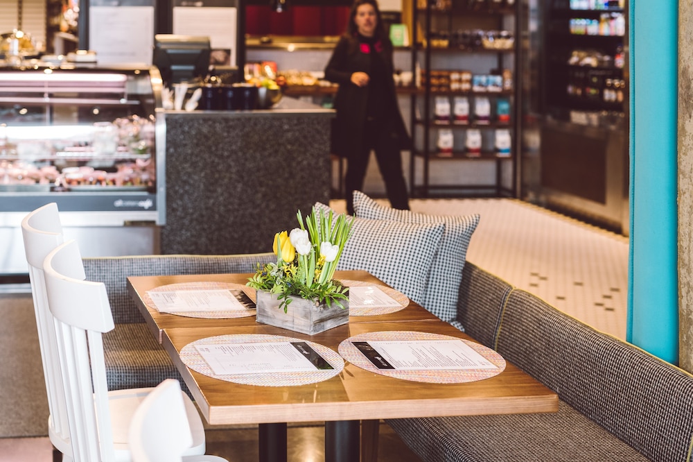 Alt Hotel Ottawa 32/47