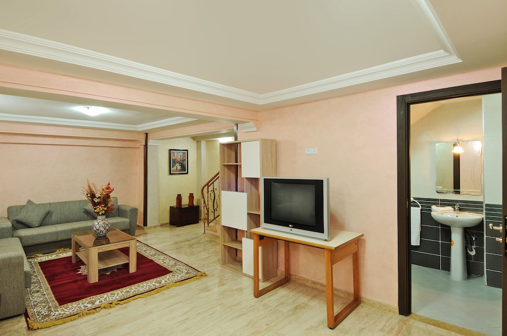 Aparthotel Les Oliviers Suites And Spa 24/38