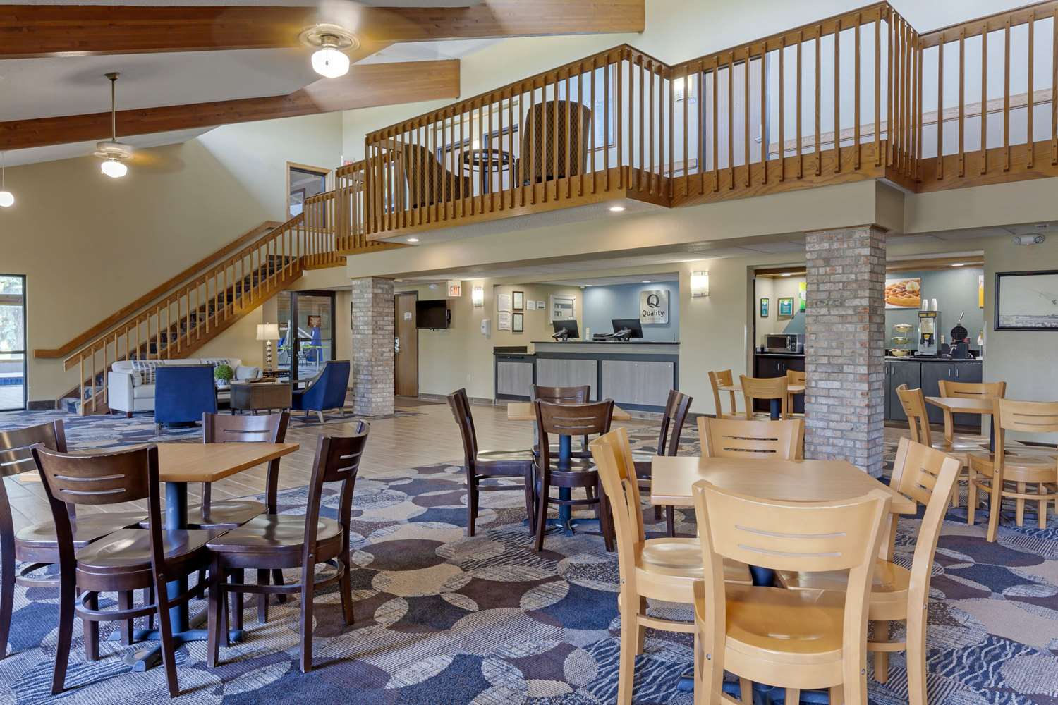 Quality Inn Oshkosh Aviation Park 26/35