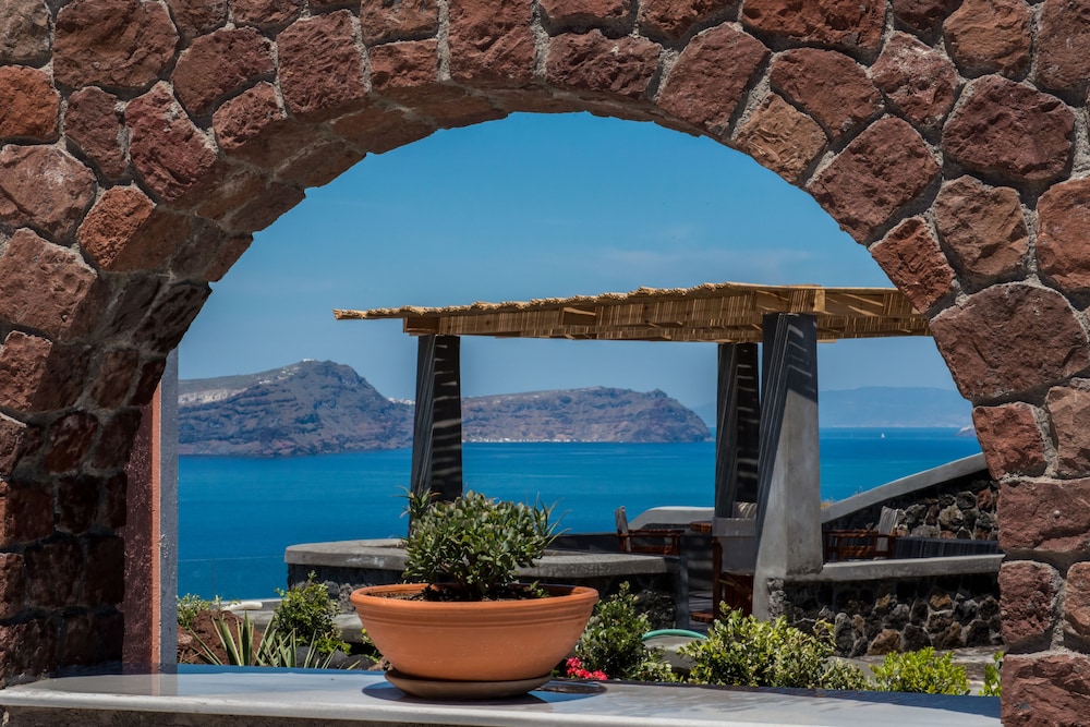 Our Villa Santorini 57/59