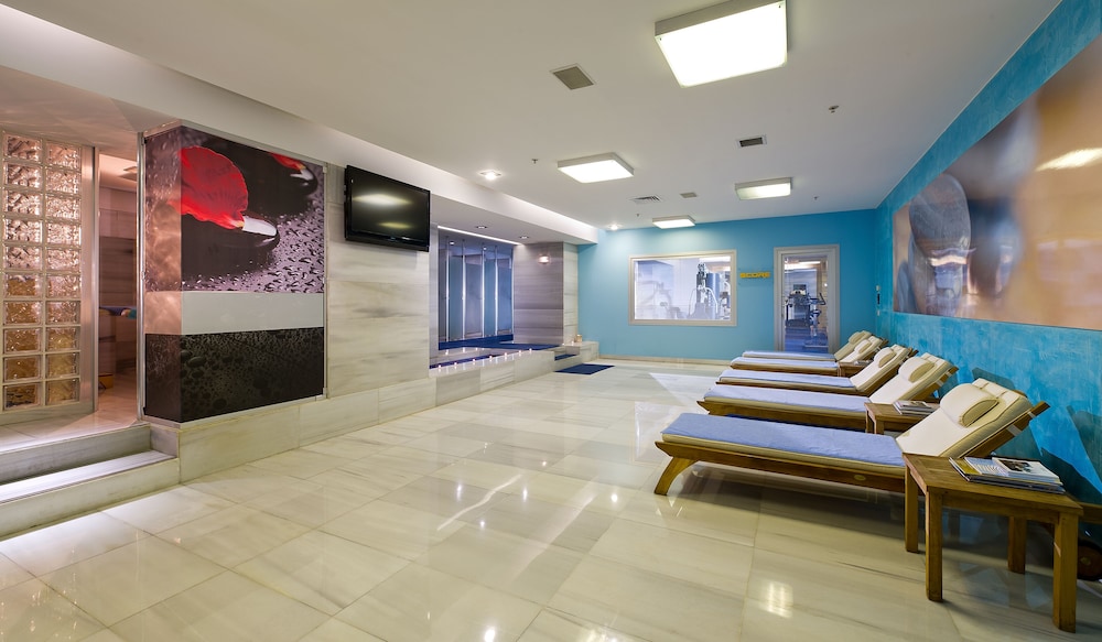 Divan Istanbul City 43/54