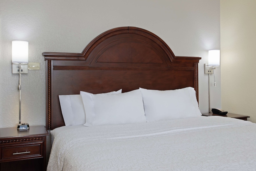 Hampton Inn and Suites Wellington 17/44