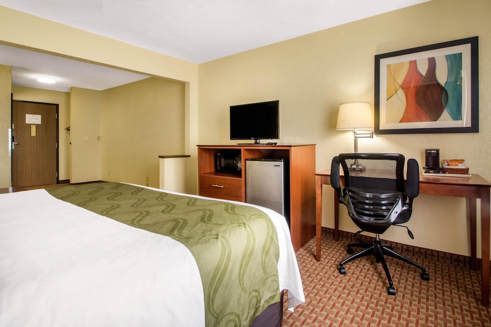 Comfort Inn & Suites Wisconsin Dells, WI 16/29