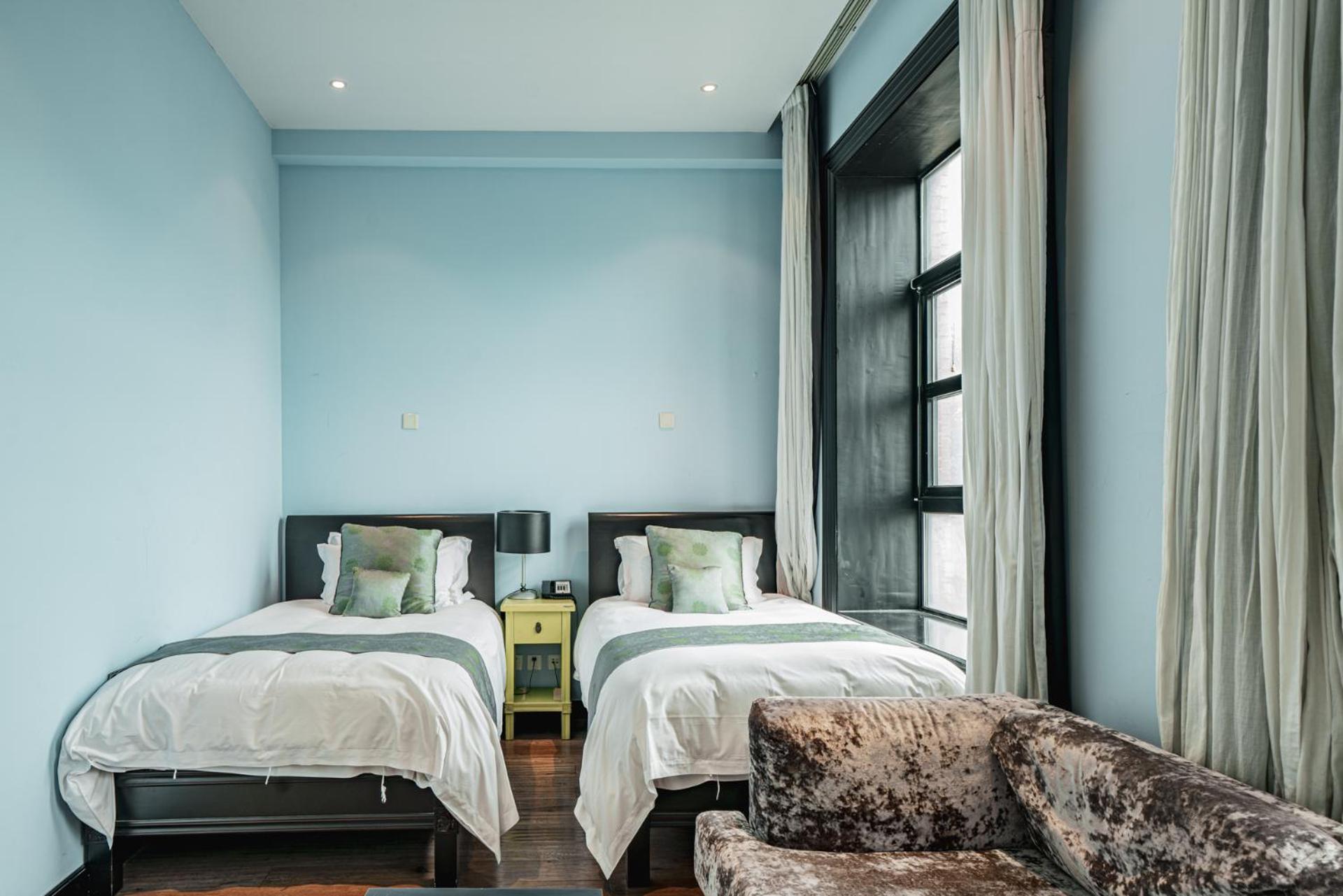 Deluxe, Single Bed