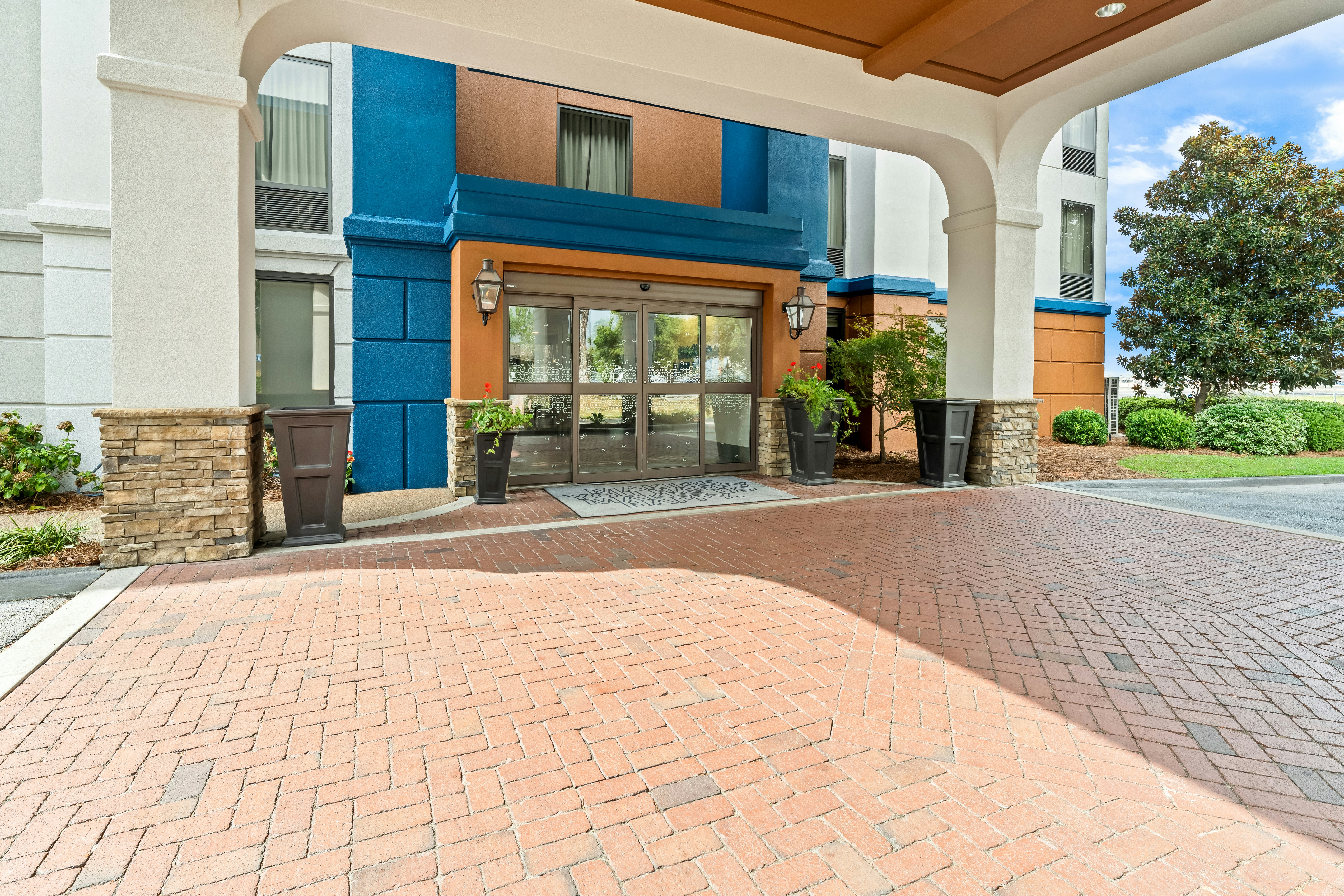 Hampton Inn Tifton 13/17