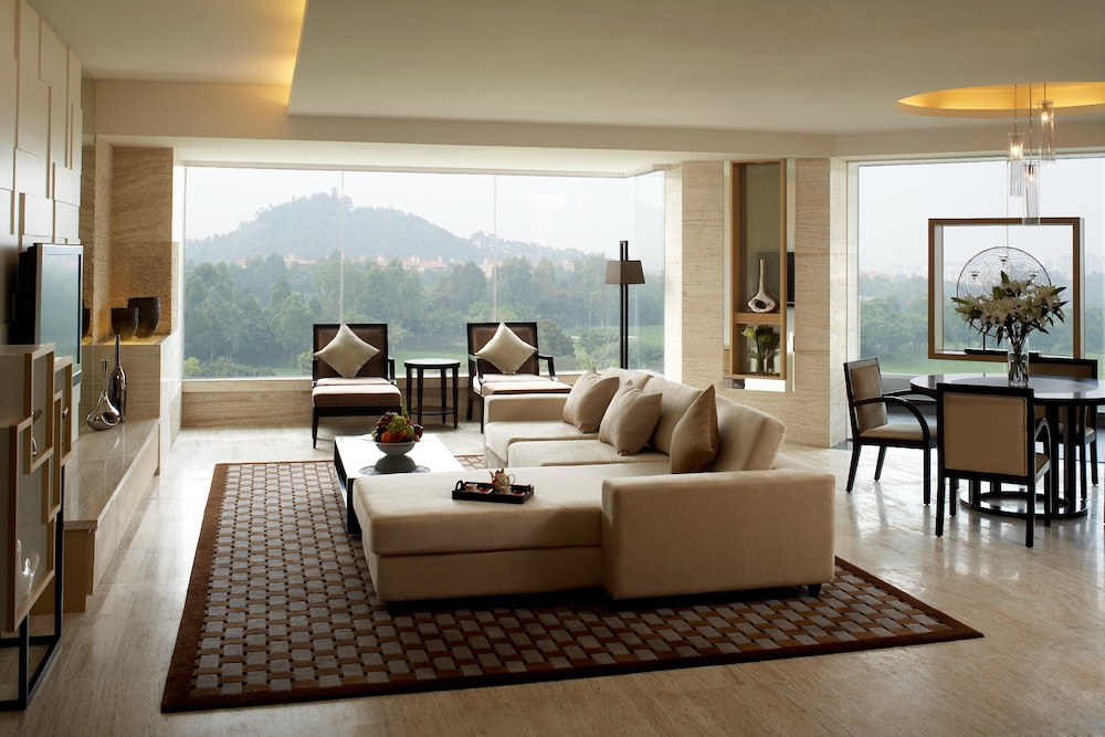 Mission Hills Resort Shenzhen 54/72