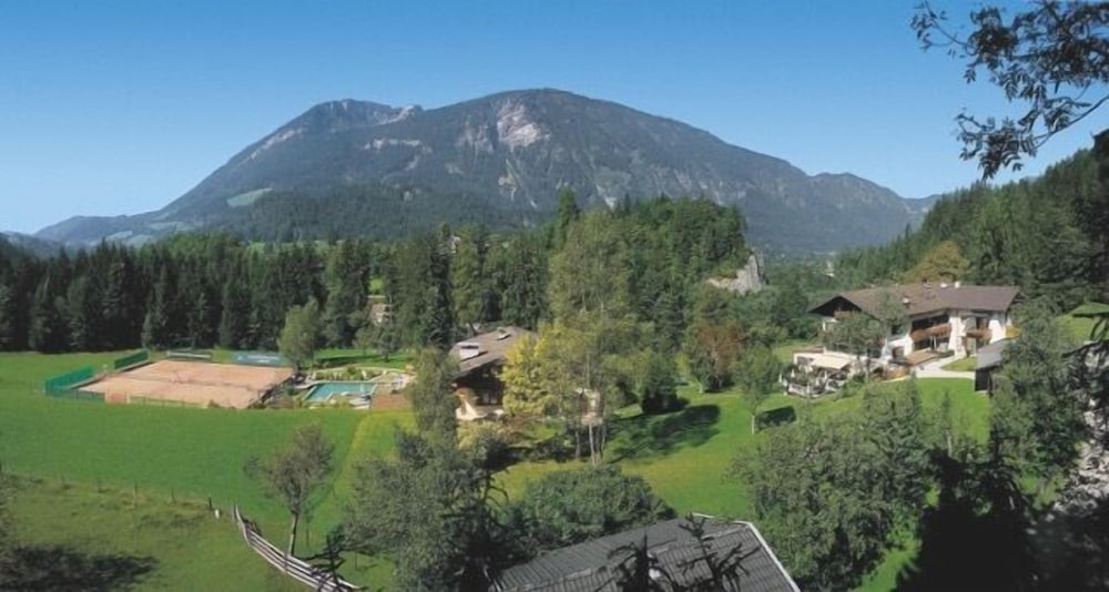 Landhotel Schütterbad 71/74