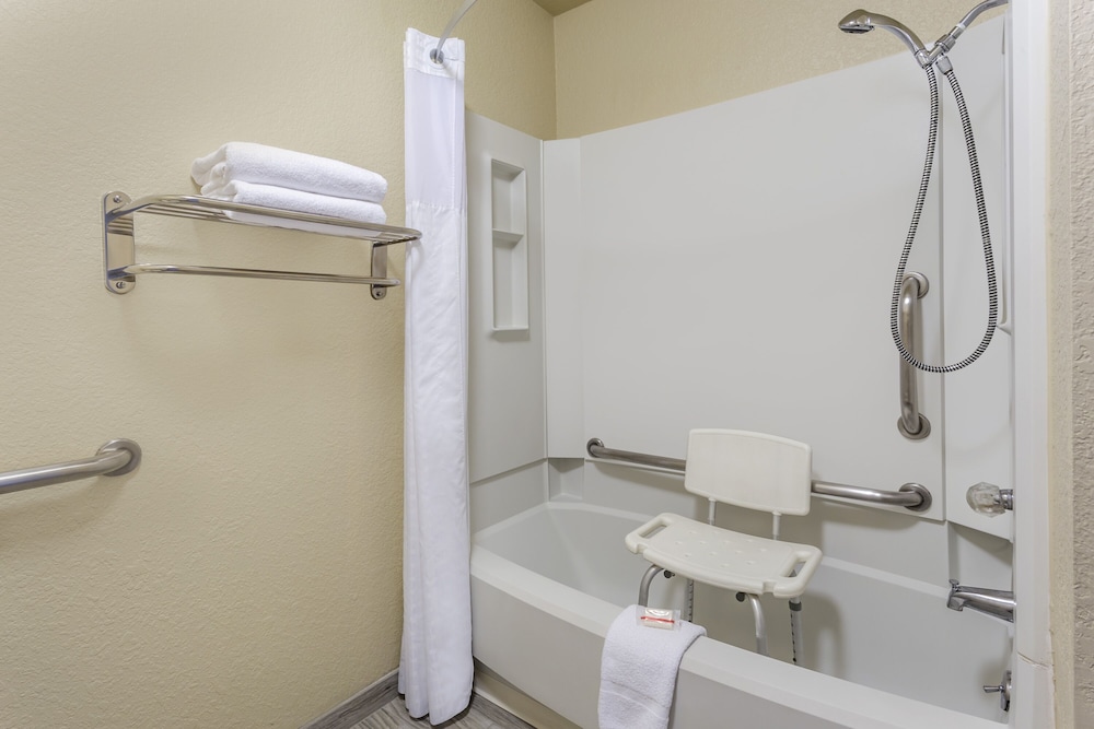 Silverstone Inn And Suites Spokane Valley 6/26