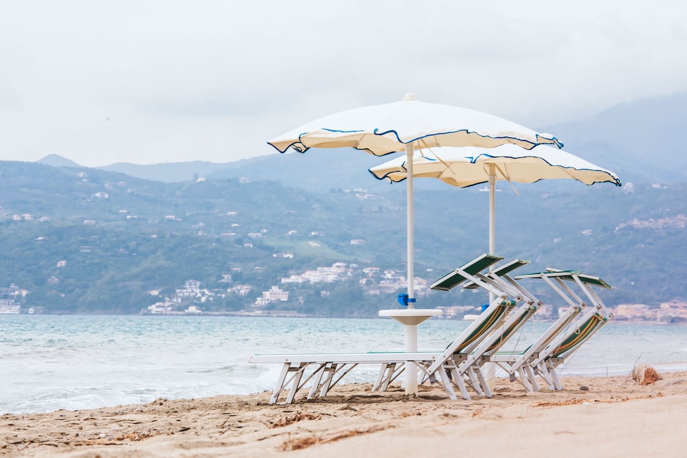 Villa Maredona Hotel 37/41