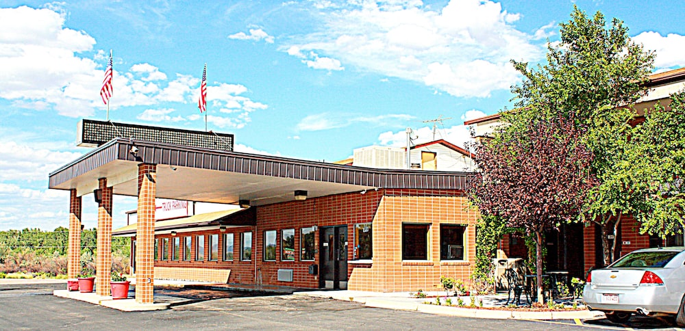 Econo Lodge Salina 2/38
