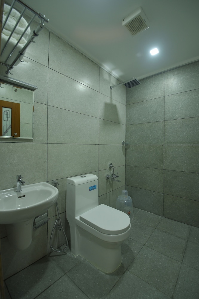 Lakezone Holiday Resort 32/33