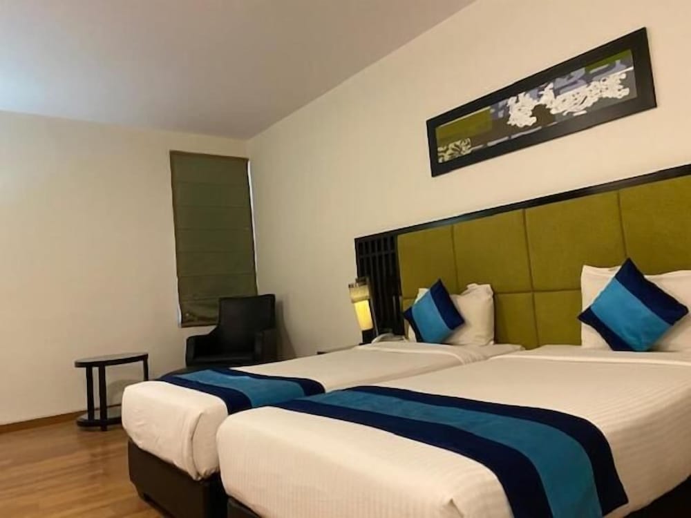 Ebony Boutique Hotel 13/50