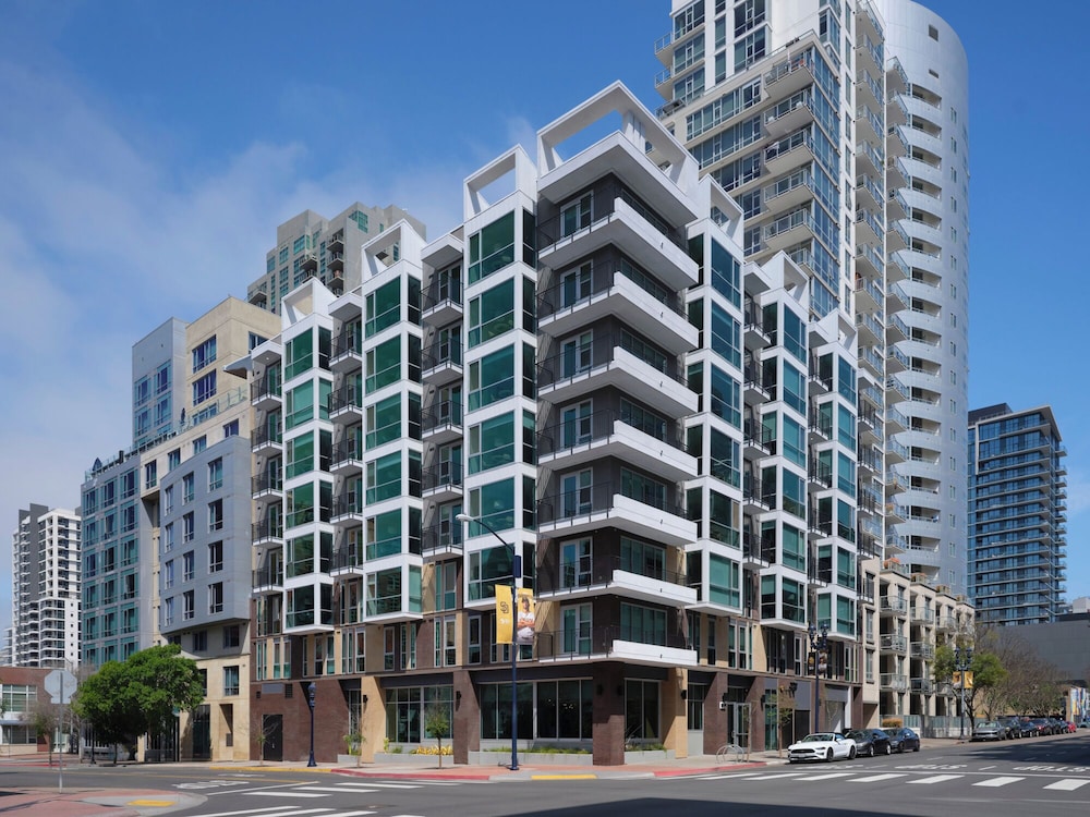 Sentral Gaslamp Quarter image